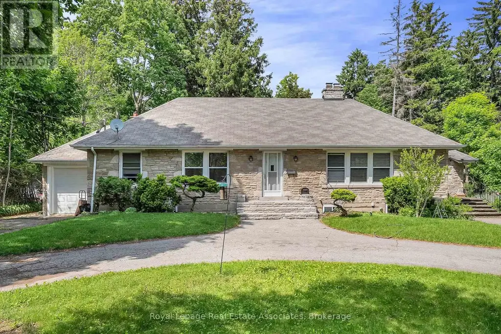 11 Ben Machree Drive, Mississauga (Port Credit)