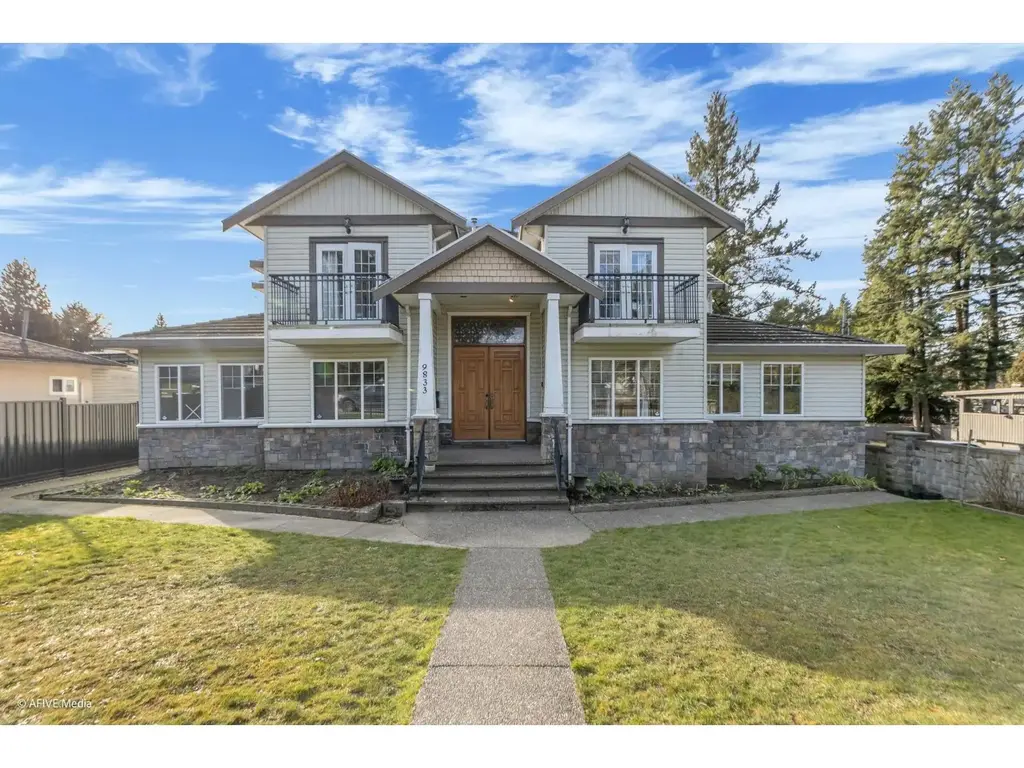 9833 Ne 128 Street, Surrey