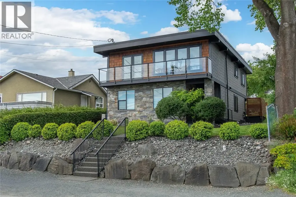 734 Birch St, Campbell River