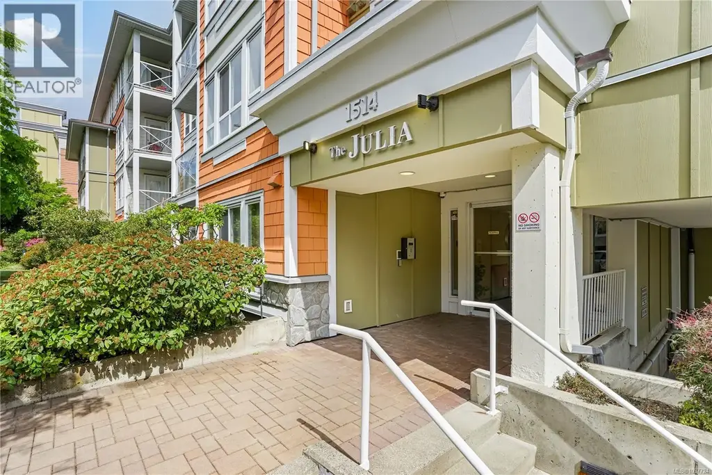 204 1514 Church Ave, Saanich