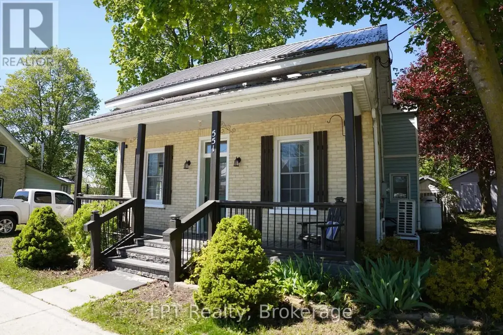 551 Louisa Street, West Grey