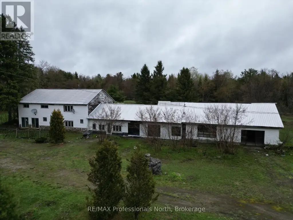 3044 Gelert Road, Minden Hills (Snowdon)