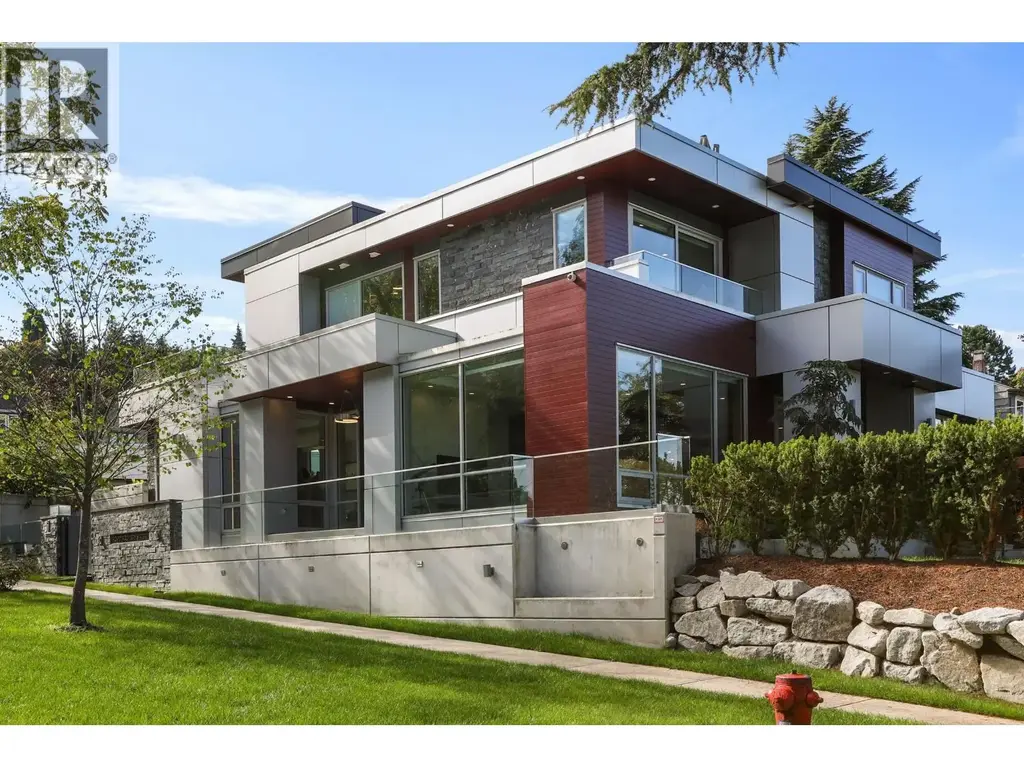 1909 Discovery Street, Vancouver