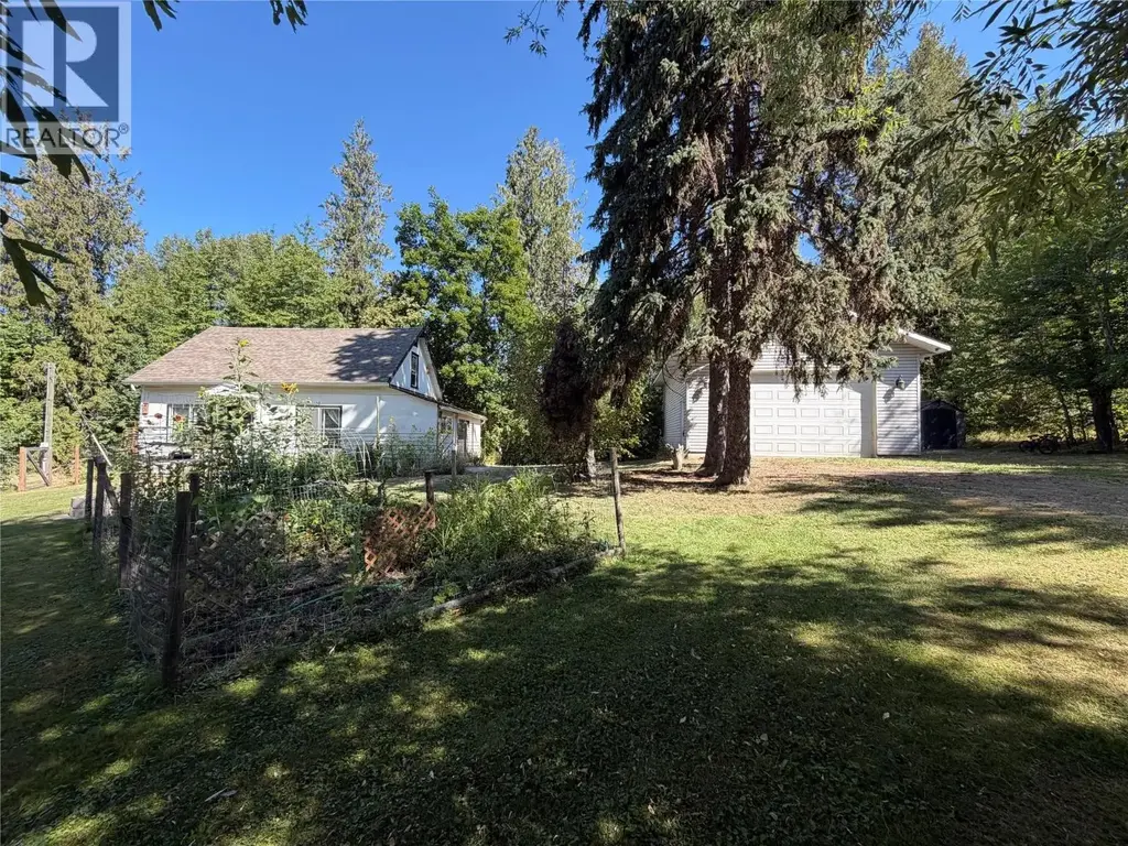 2370 Lakeshore Road Ne, Salmon Arm