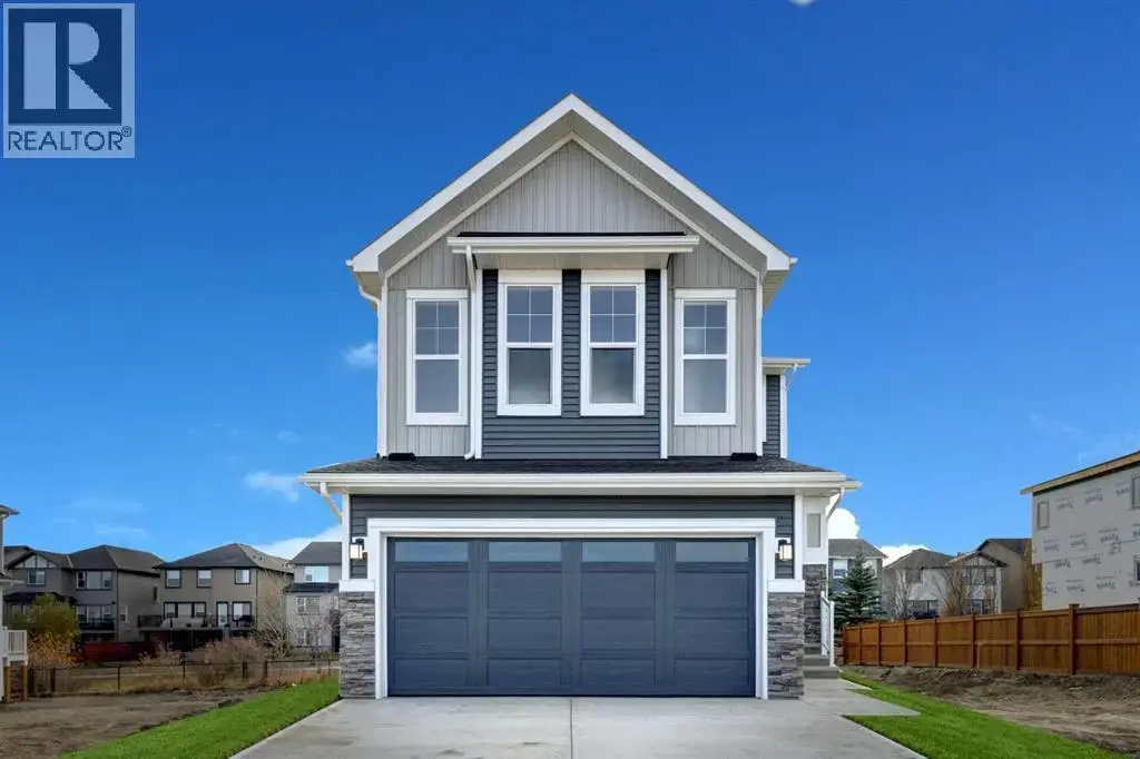 243 Silver Spruce Grove Sw, Calgary