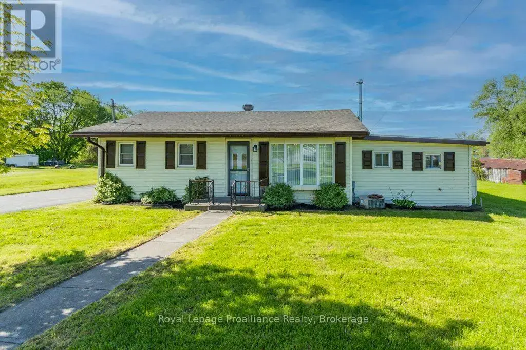 85 Manley Drive, Belleville (Belleville Ward)