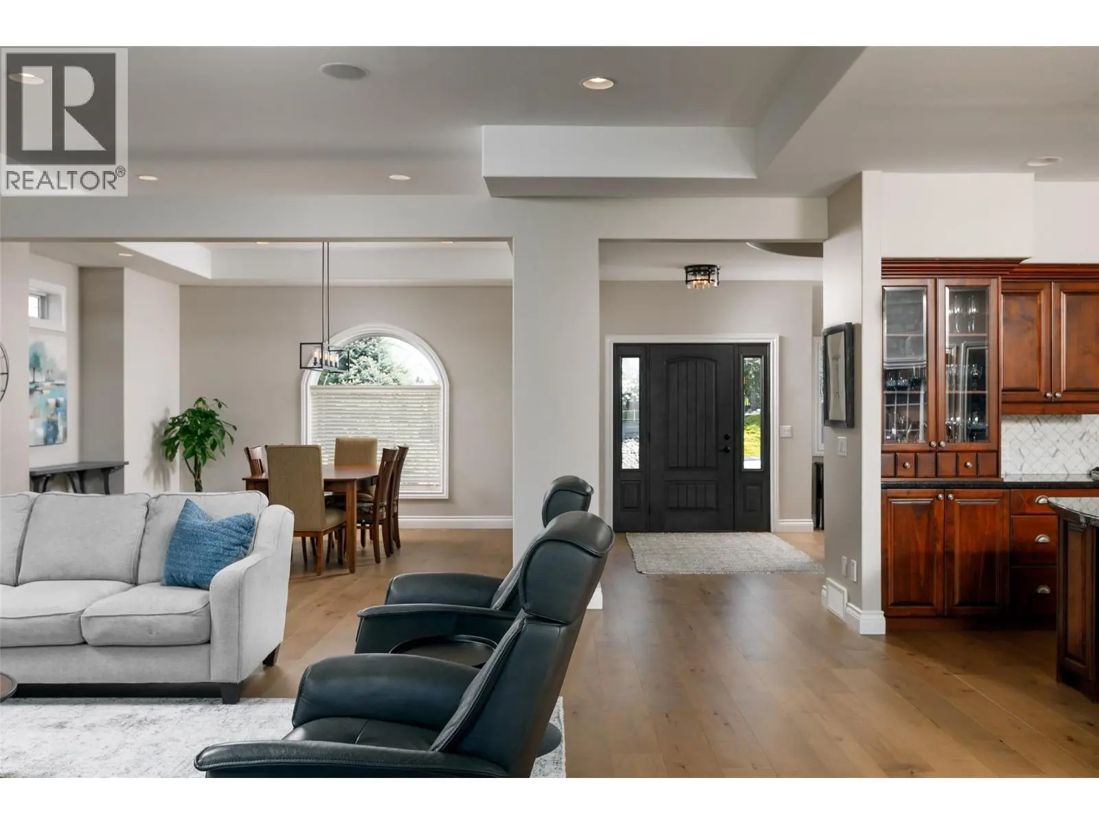 4830 Westridge Drive. Kelowna, British Columbia