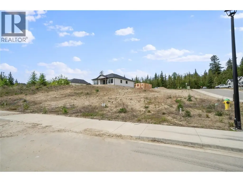6951 43 Street Ne, Salmon Arm