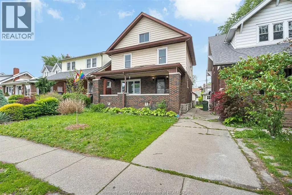 1525 Dougall, Windsor