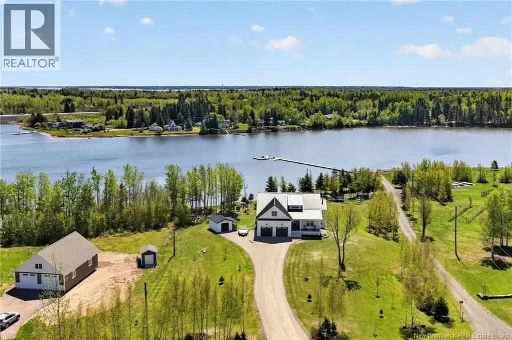92 Waterfront, Shediac River