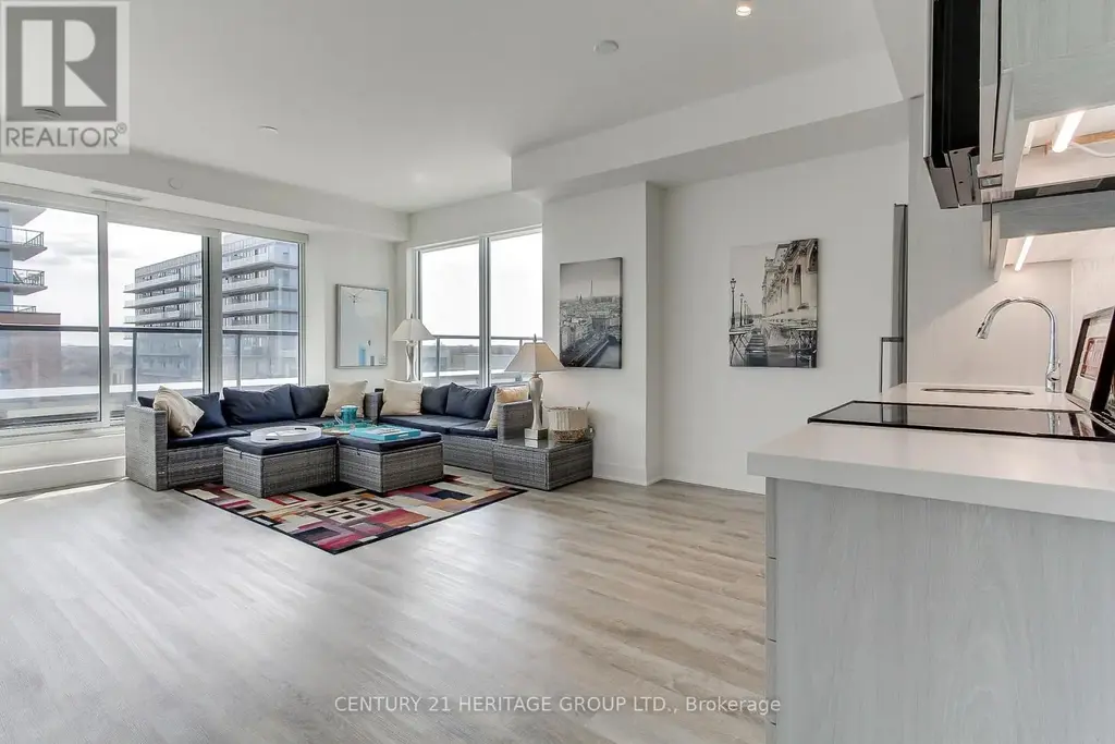 503 - 185 Deerfield Road, Newmarket (Central Newmarket)