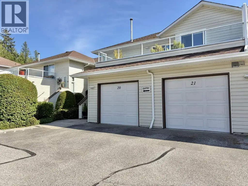 21 5610 Trail Avenue, Sechelt