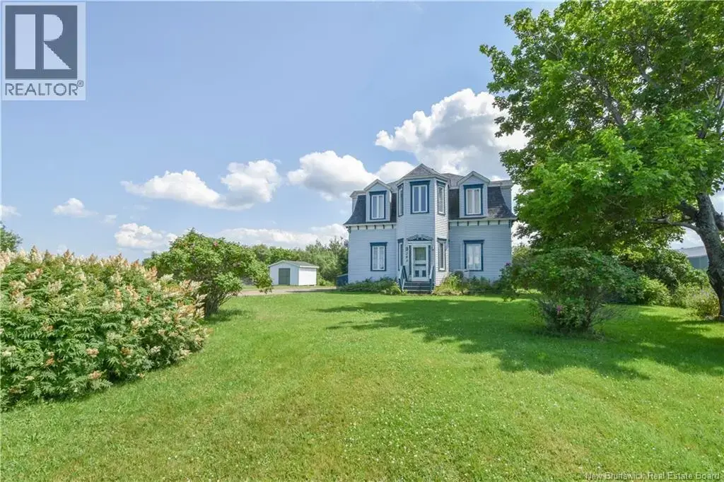 283 Acadie Street, Grande-Anse