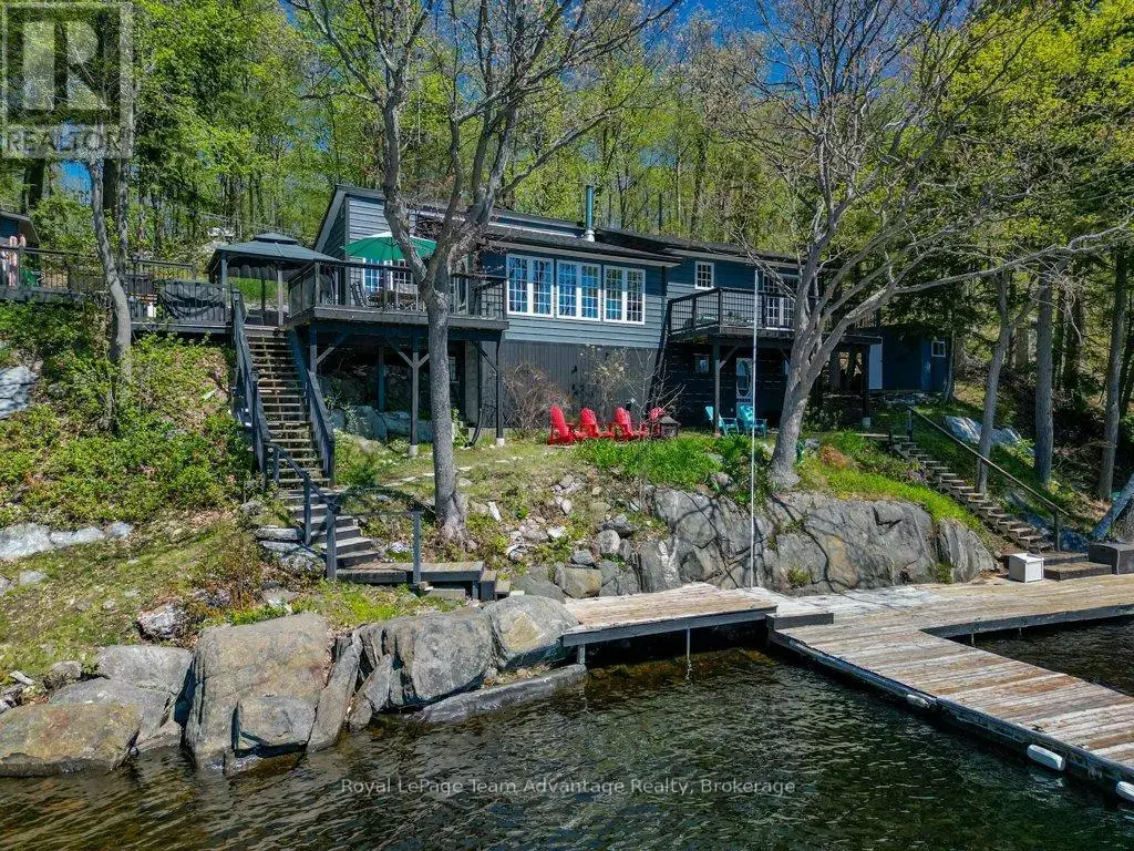 362 Healey Lake Water, The Archipelago (Archipelago South)