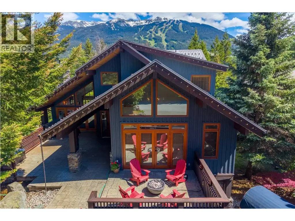 6260 Bishop Way, Whistler