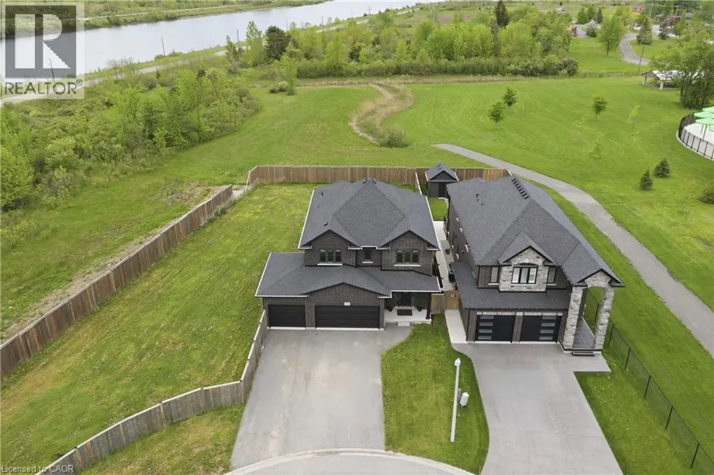 374 Viger Drive S, Welland