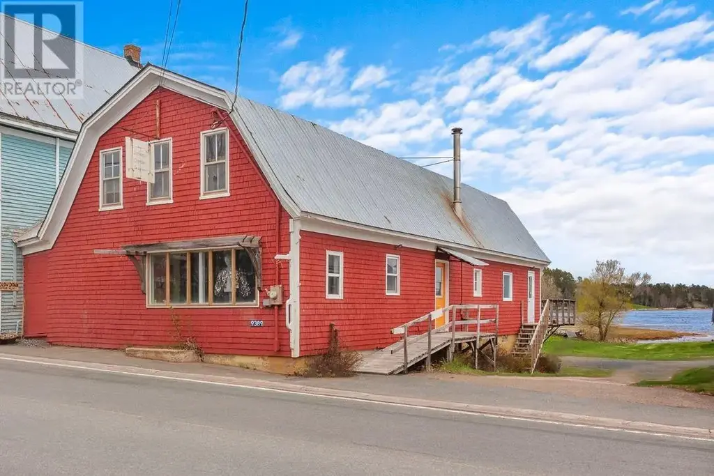 9389 Main Street, Murray River
