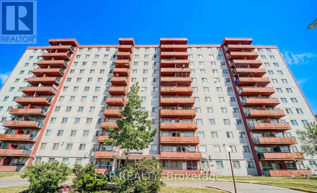 402 - 50 Lotherton Pathway, Toronto (Yorkdale-Glen Park)