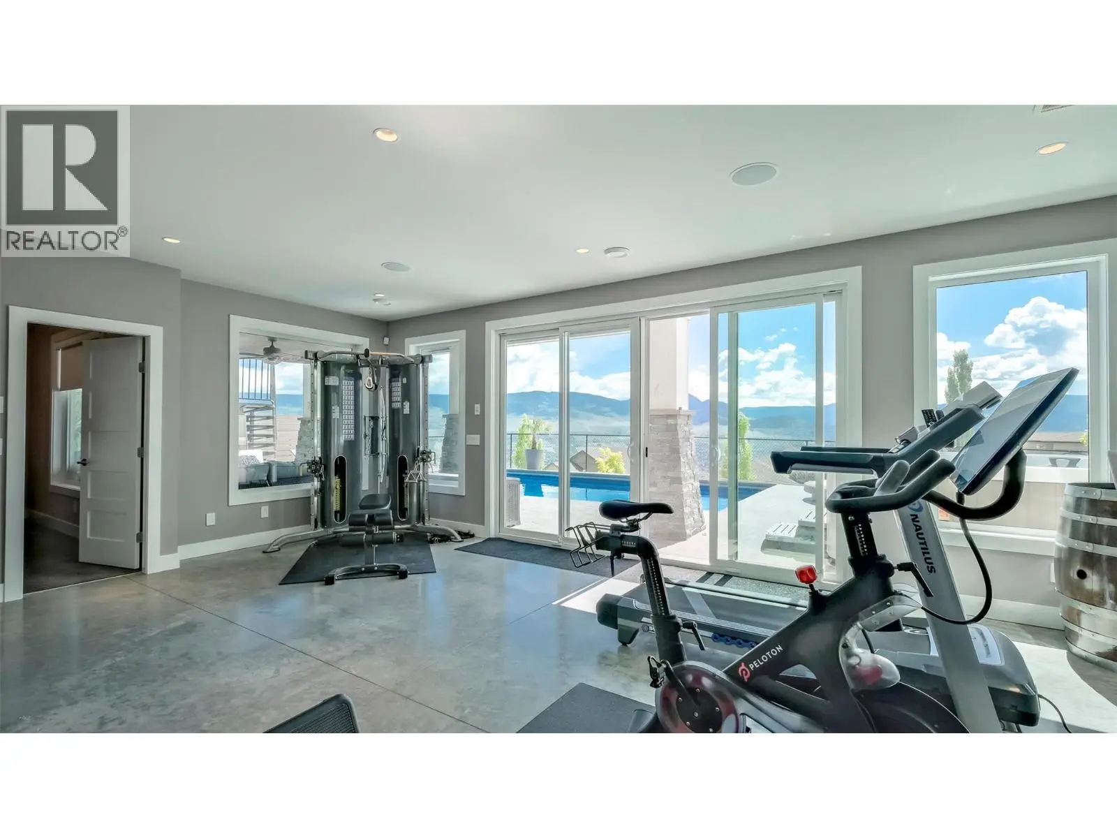 593 Harrogate Lane. Kelowna, British Columbia
