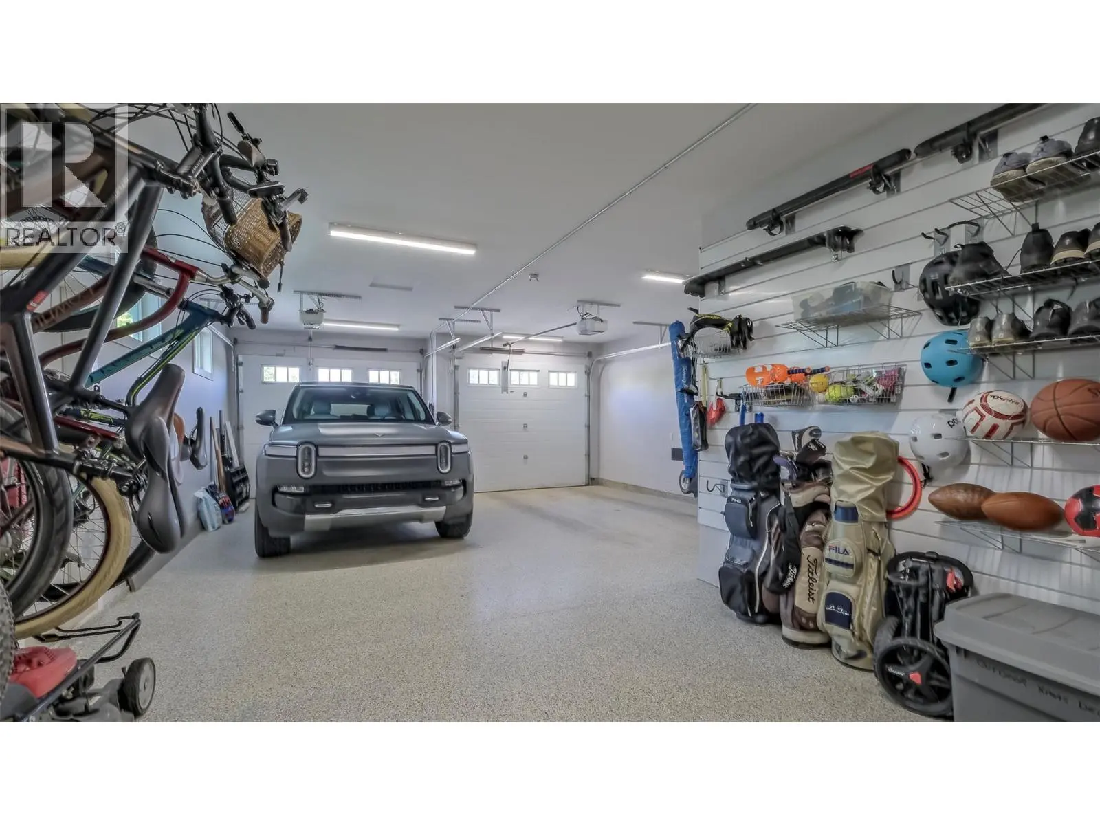 593 Harrogate Lane. Kelowna, British Columbia