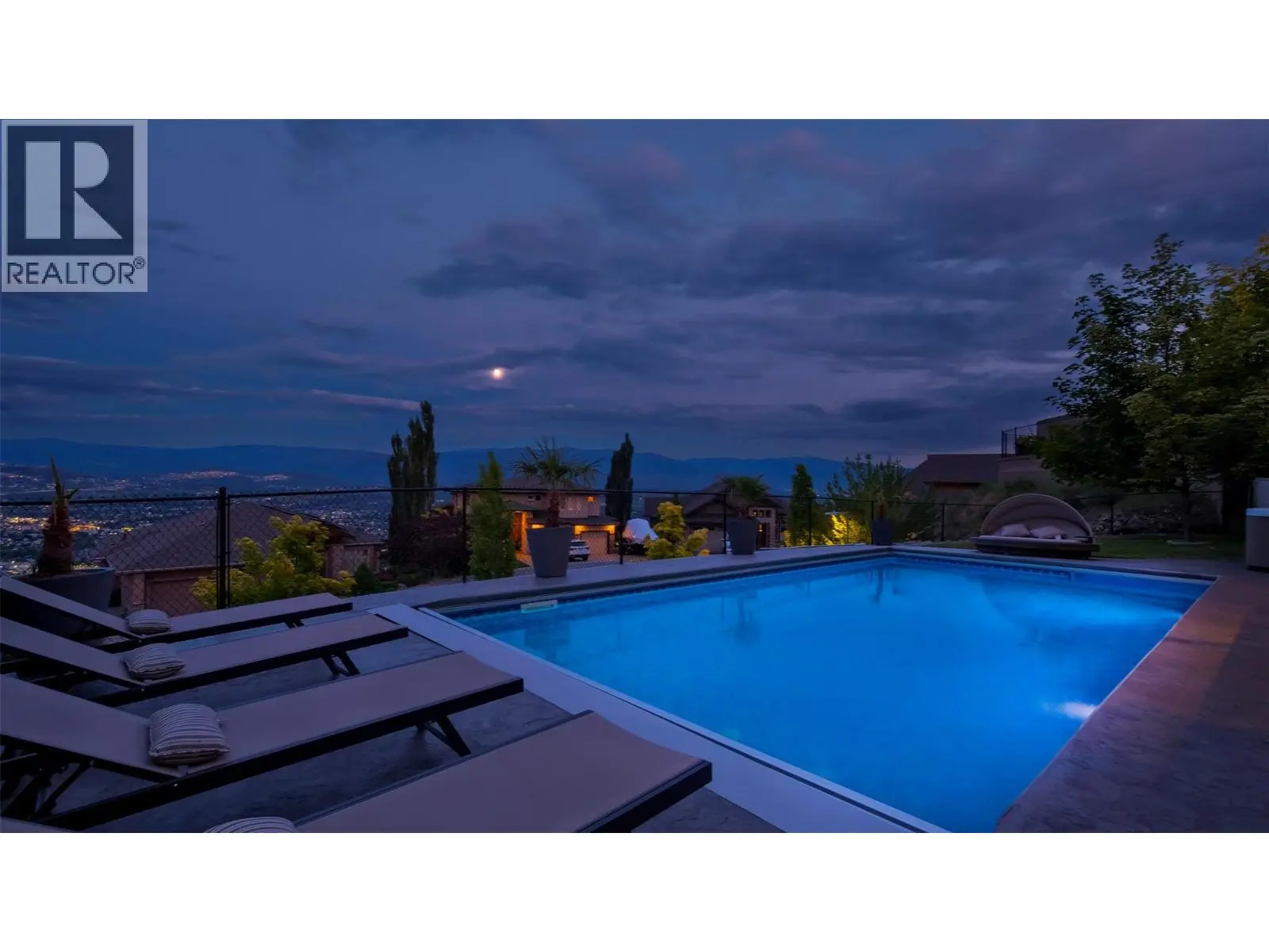 593 Harrogate Lane. Kelowna, British Columbia