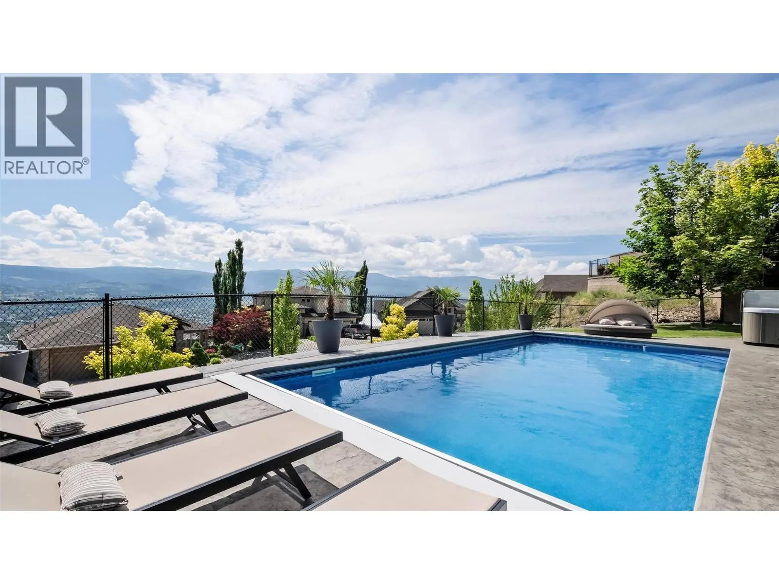 593 Harrogate Lane. Kelowna, British Columbia