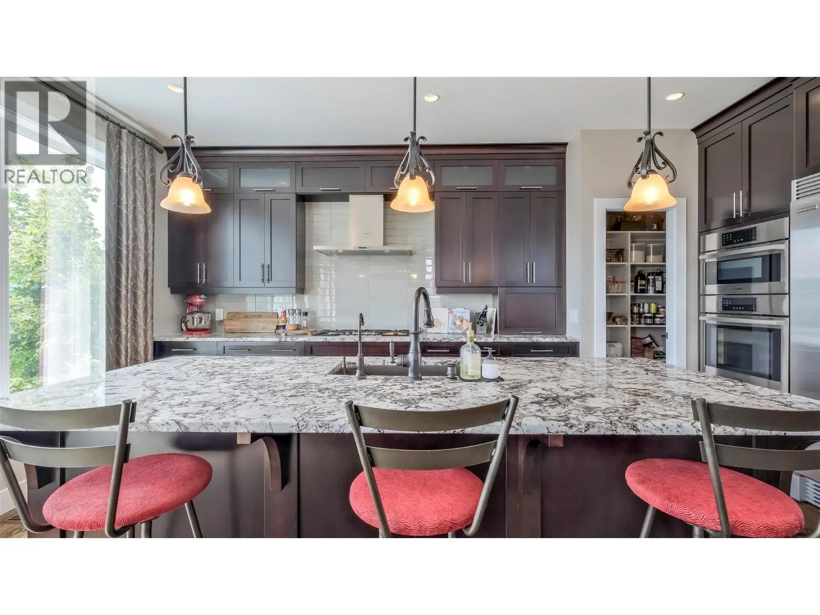 593 Harrogate Lane. Kelowna, British Columbia