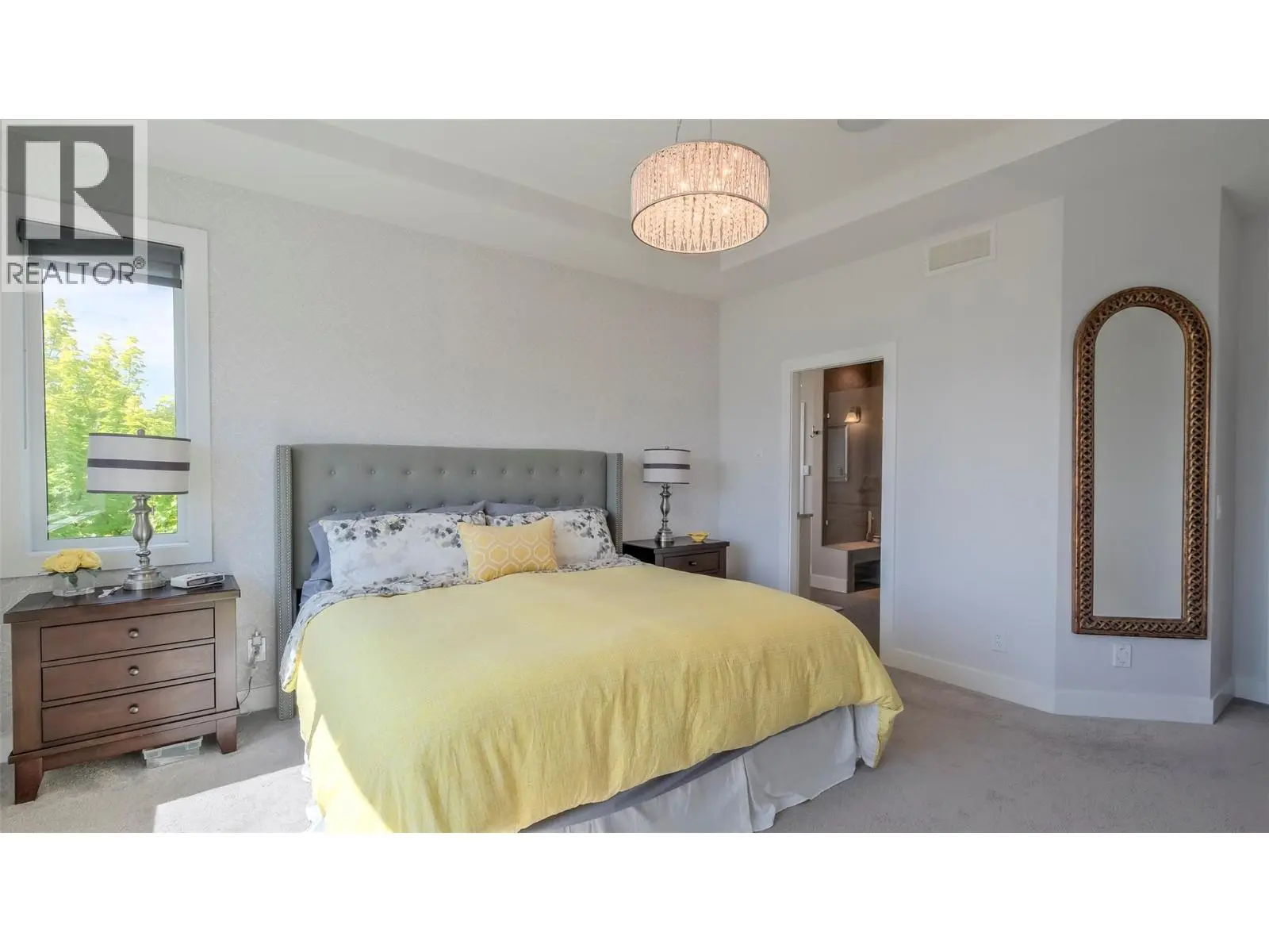 593 Harrogate Lane. Kelowna, British Columbia