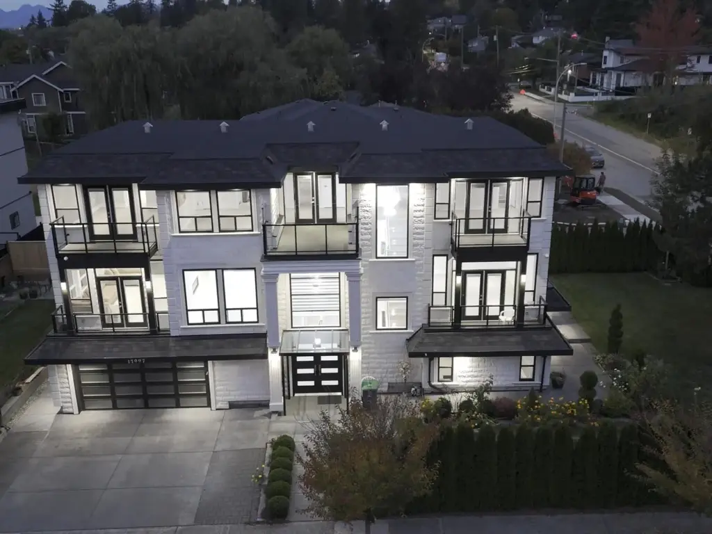 17997 56a Avenue, Surrey