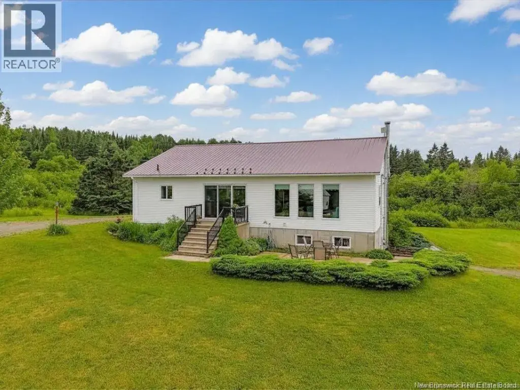 425 Landsdowne Road, Lansdowne
