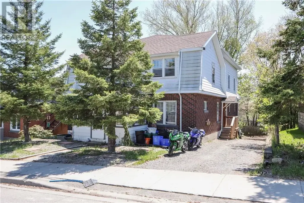 257 Oak Street, Sudbury