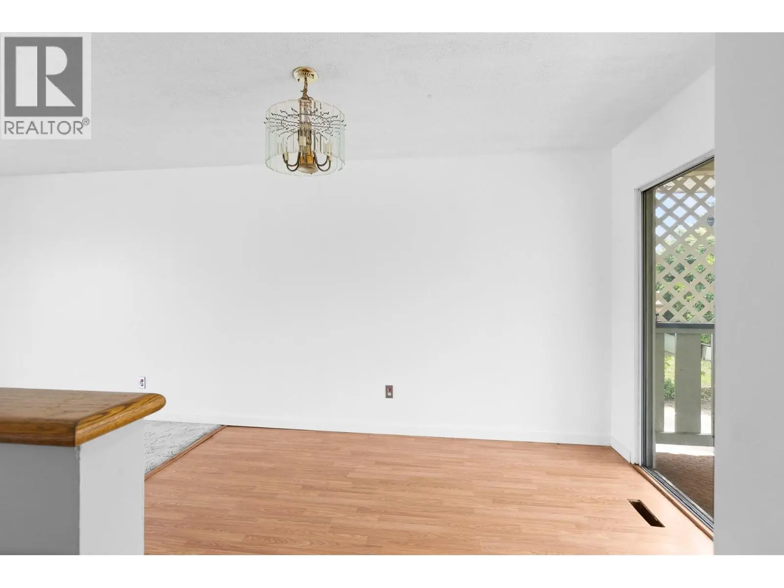 2877 Springfield Road. Kelowna, British Columbia