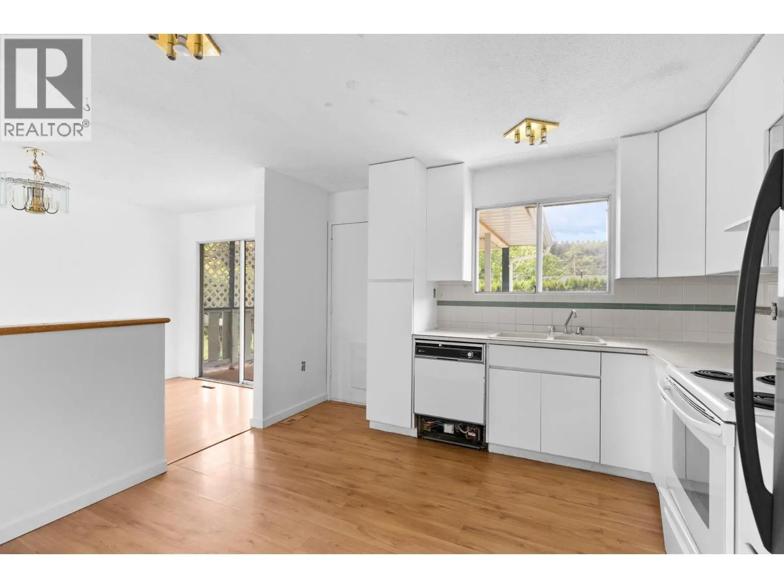 2877 Springfield Road. Kelowna, British Columbia