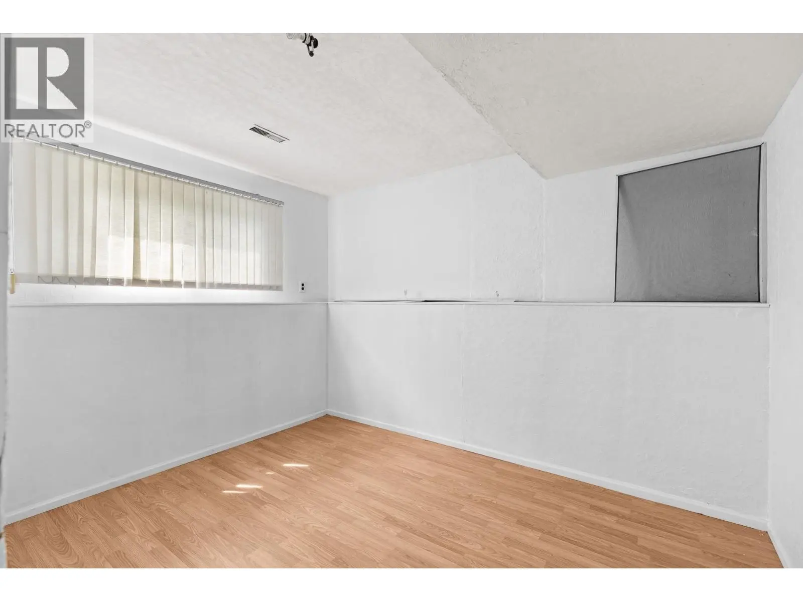 2877 Springfield Road. Kelowna, British Columbia