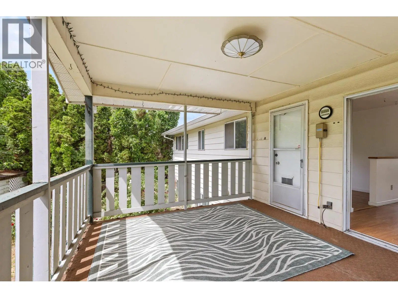2877 Springfield Road. Kelowna, British Columbia