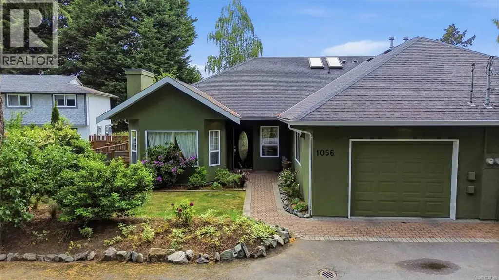 1056 Holly Park Rd, Central Saanich