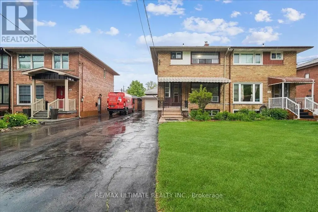 12 Thurodale Avenue, Toronto (Brookhaven-Amesbury)