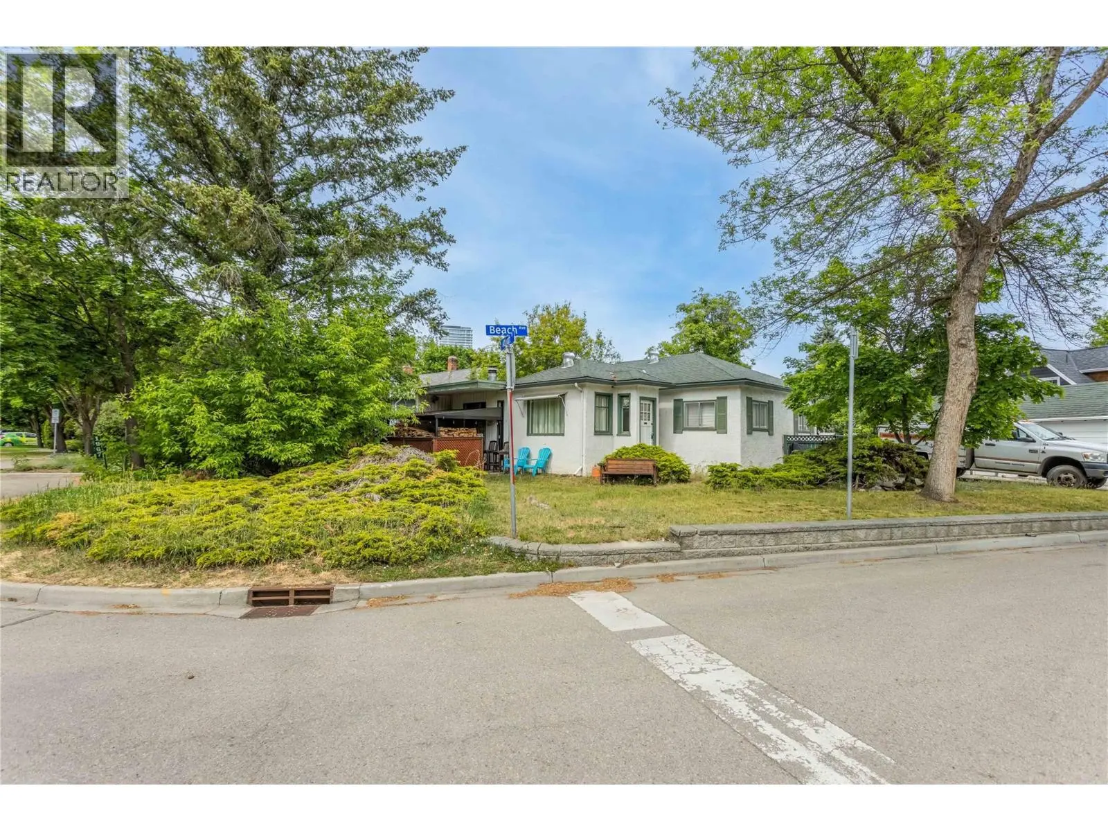 1967 Abbott Street. Kelowna, British Columbia