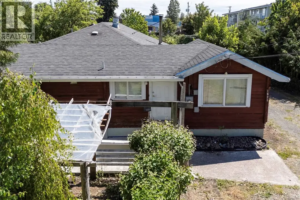 1621 Redwood St, Campbell River