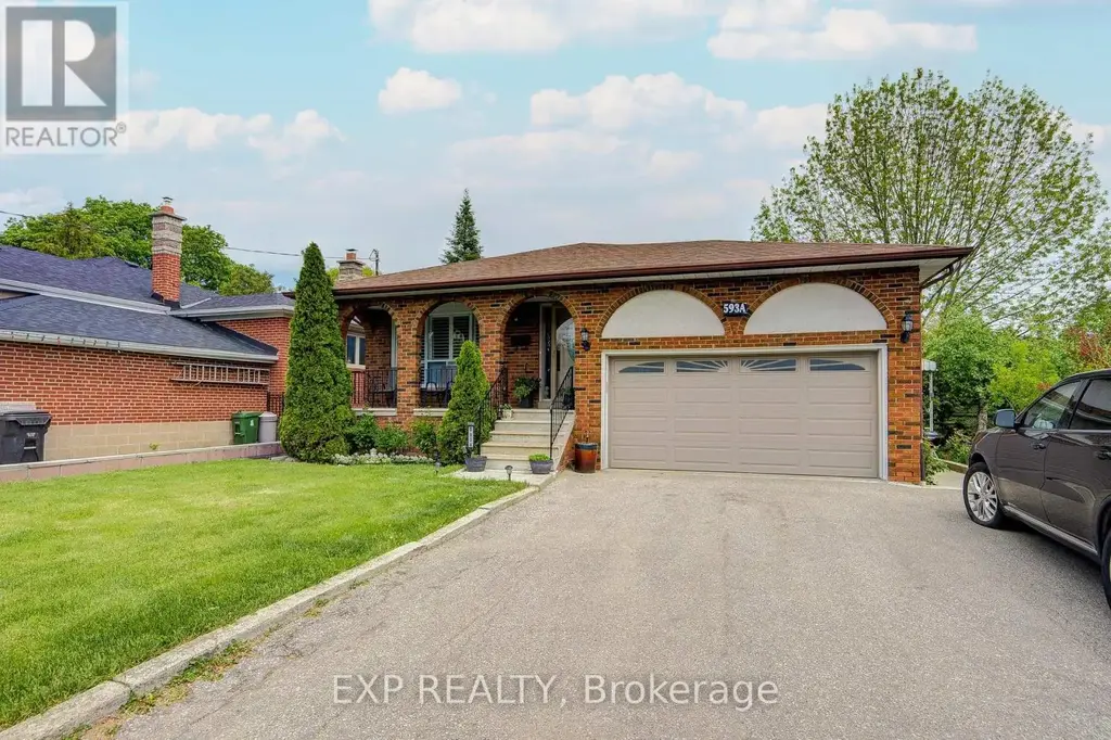 593a Scarlett Road N, Toronto (Humber Heights)
