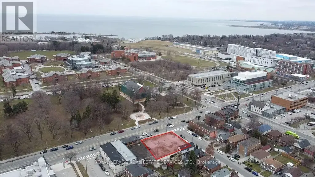3142 Lake Shore Boulevard W, Toronto (New Toronto)