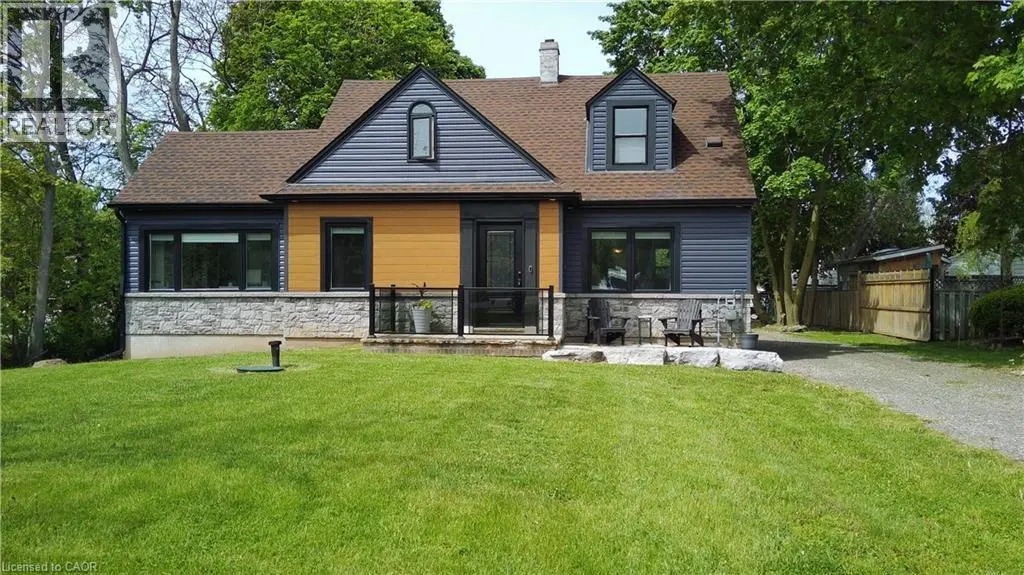 1429 Highway No 8, Stoney Creek