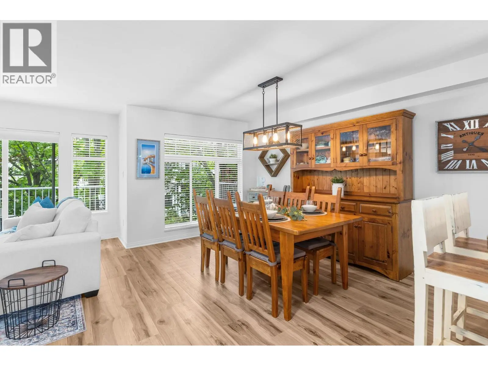 1853 Parkview Crescent Unit# 8. Kelowna, British Columbia