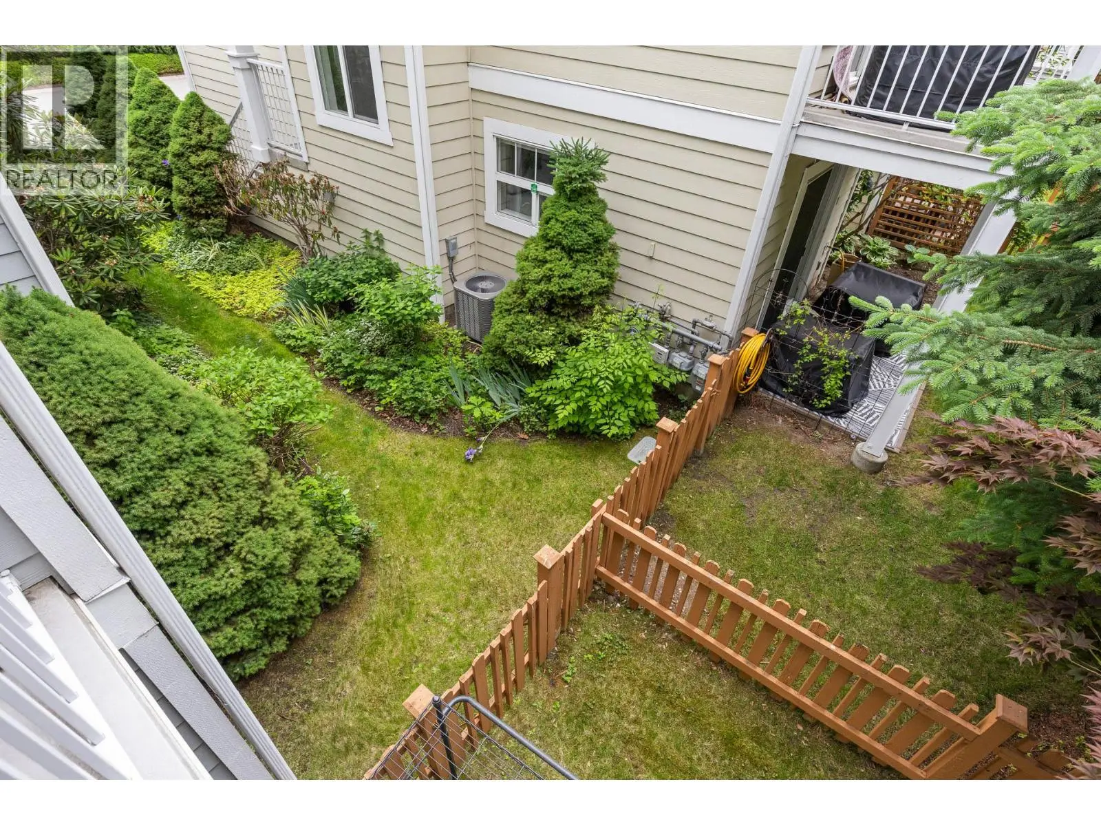 1853 Parkview Crescent Unit# 8. Kelowna, British Columbia