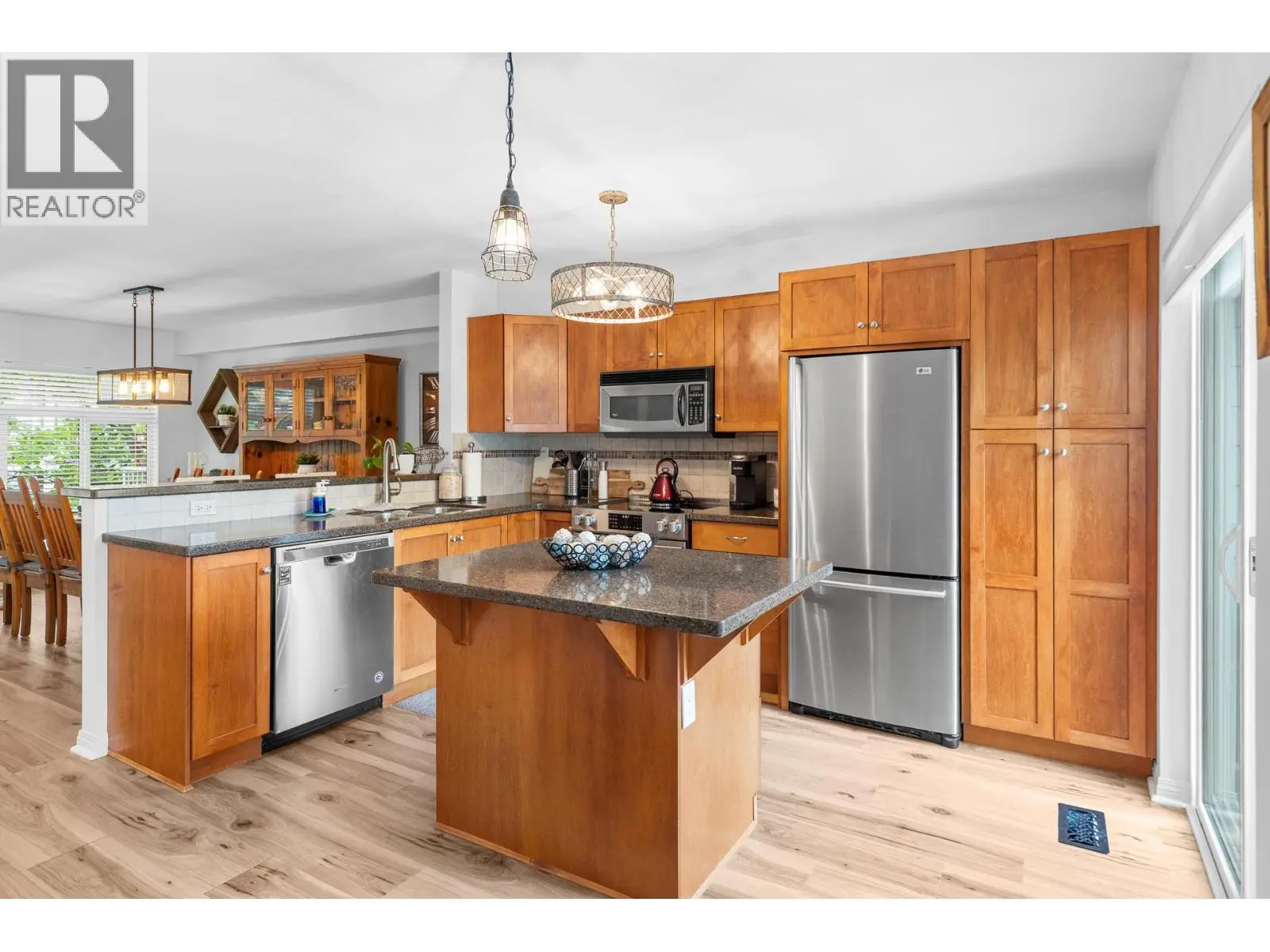 1853 Parkview Crescent Unit# 8. Kelowna, British Columbia