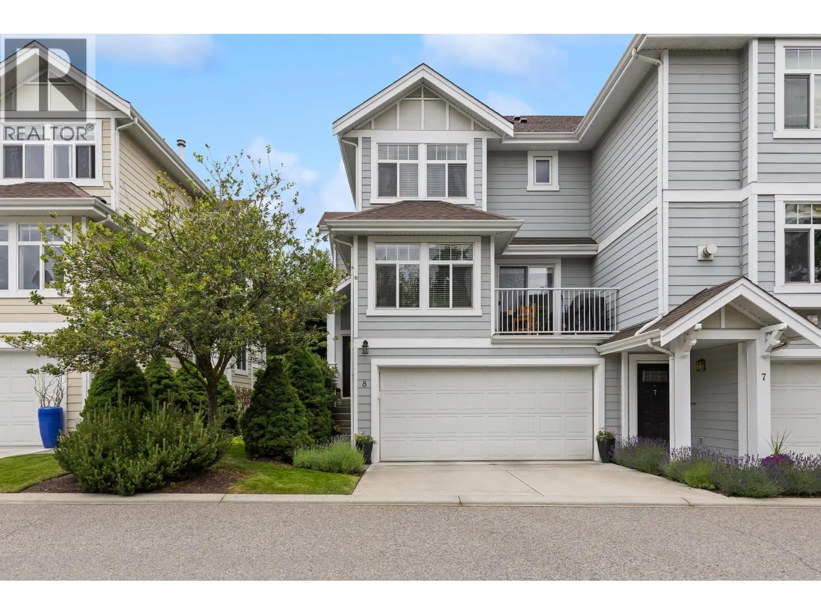 1853 Parkview Crescent Unit# 8. Kelowna, British Columbia