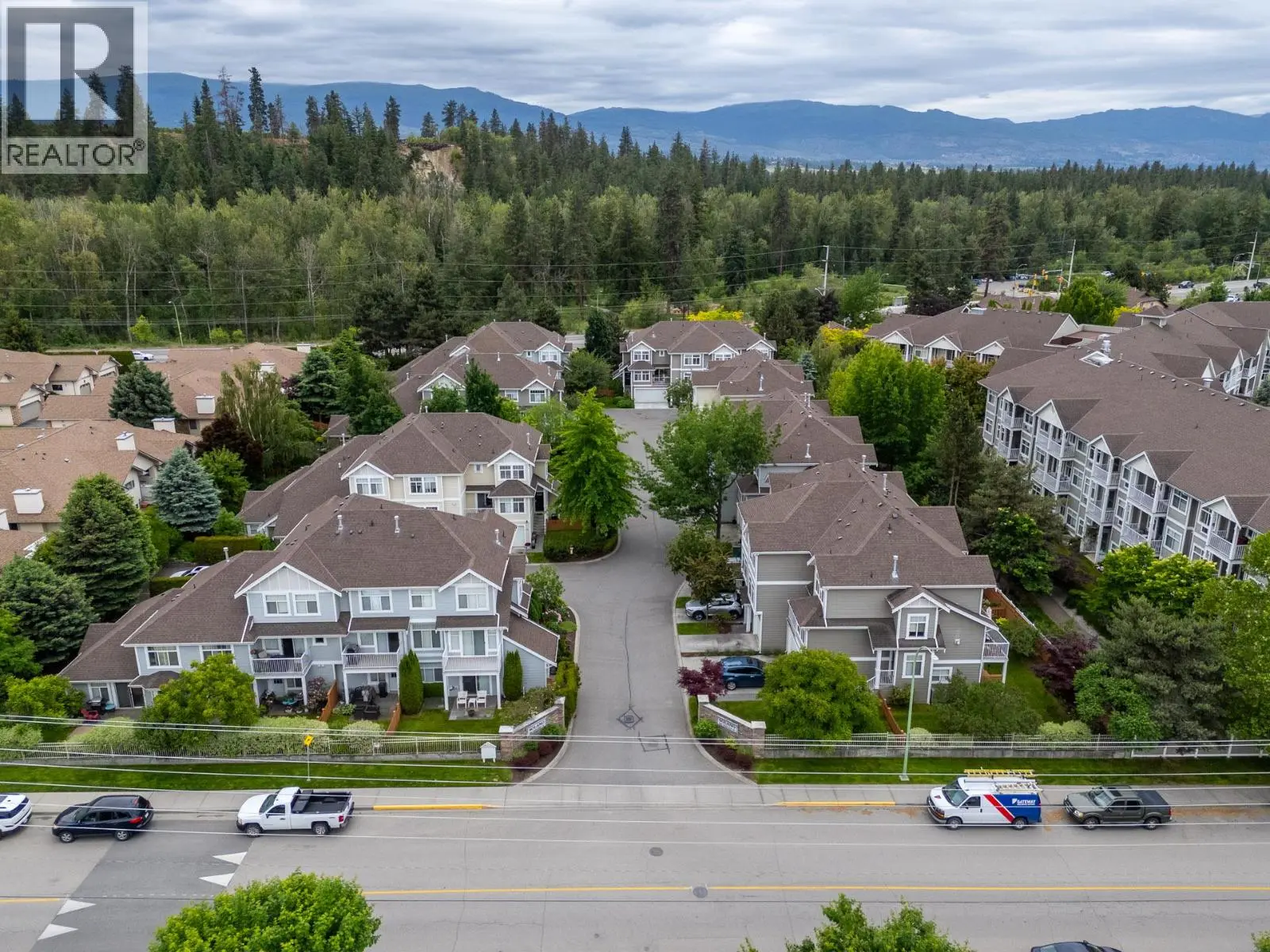 1853 Parkview Crescent Unit# 8. Kelowna, British Columbia