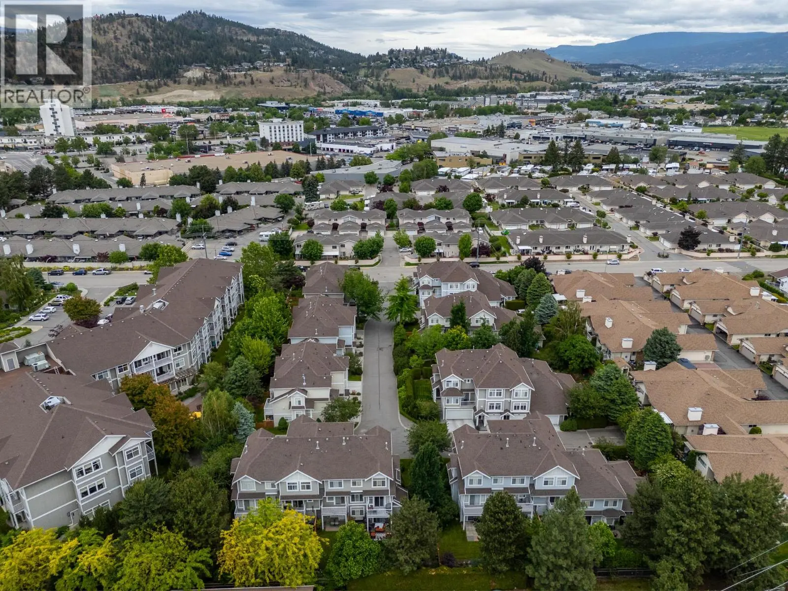 1853 Parkview Crescent Unit# 8. Kelowna, British Columbia