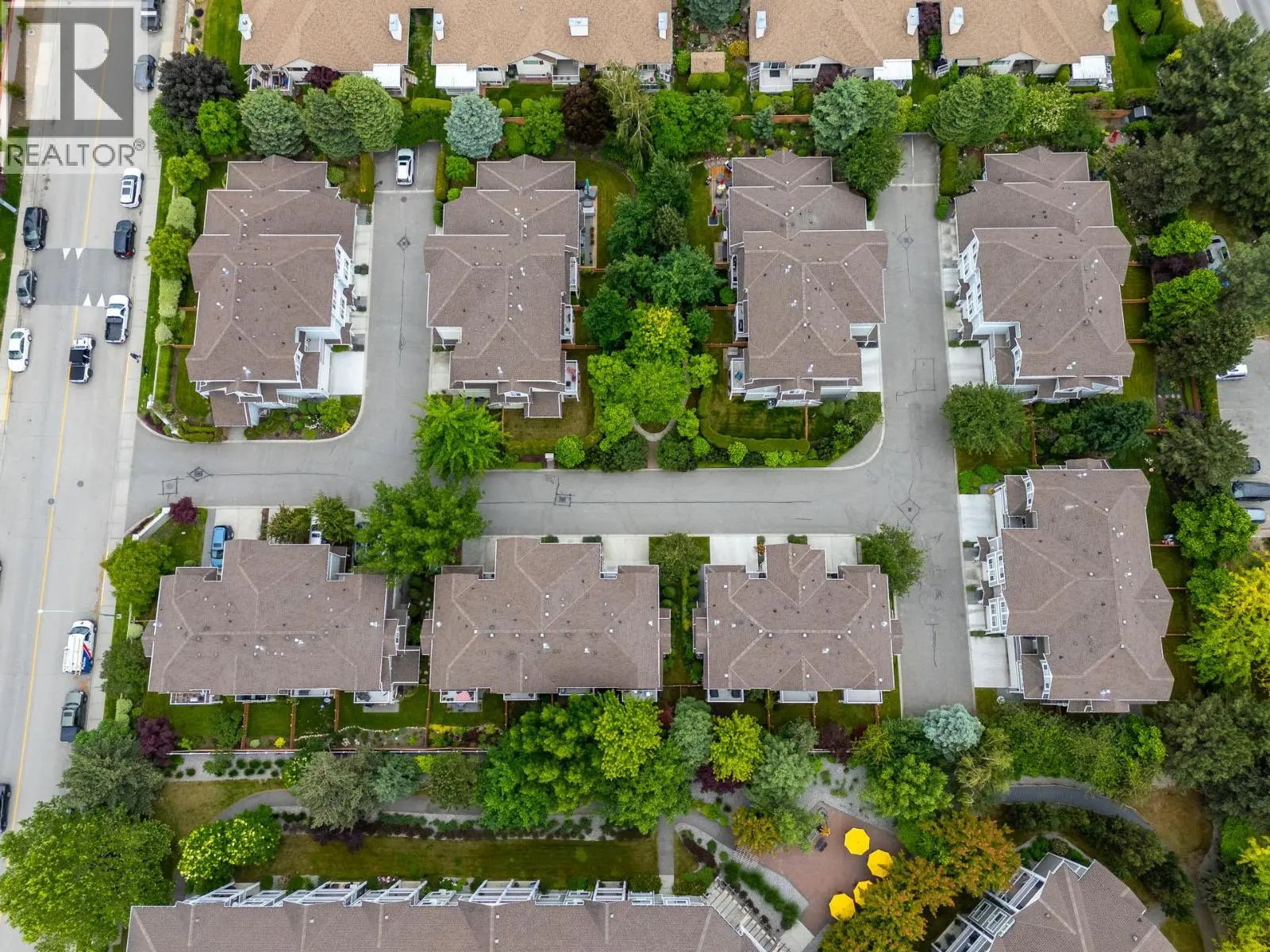 1853 Parkview Crescent Unit# 8. Kelowna, British Columbia