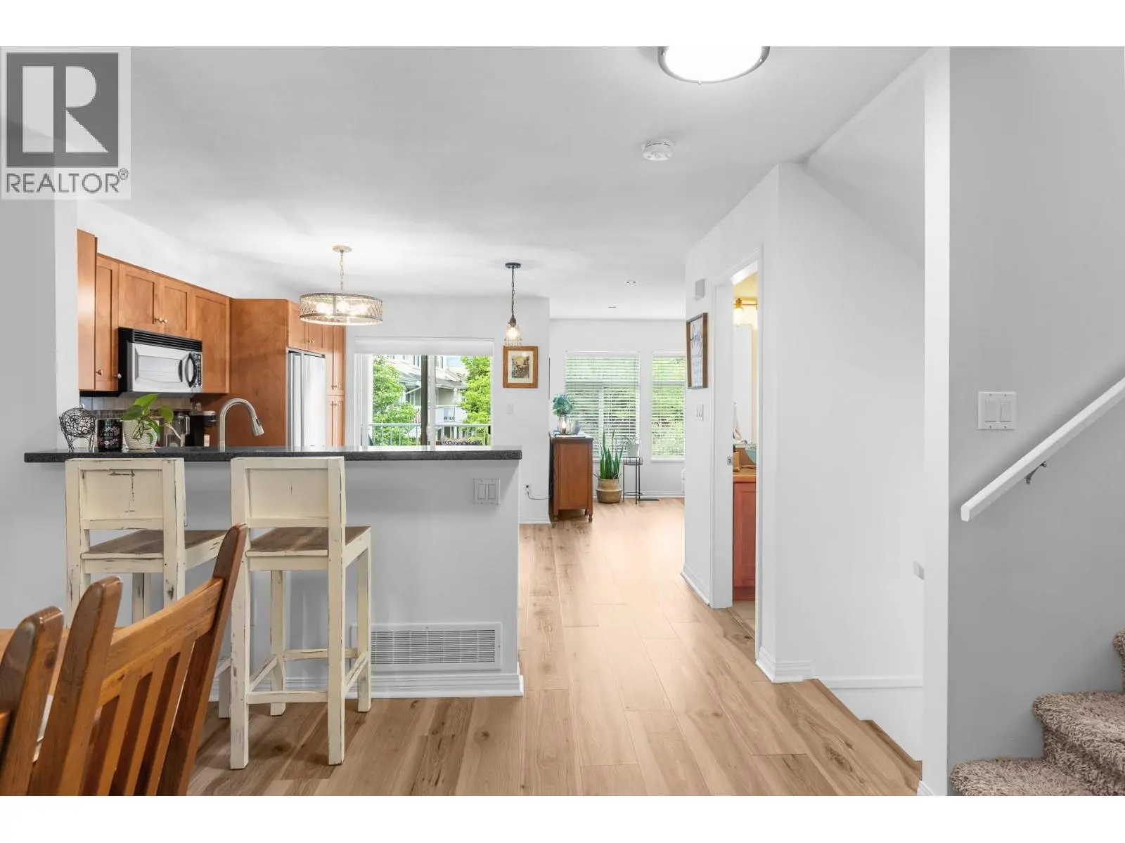 1853 Parkview Crescent Unit# 8. Kelowna, British Columbia